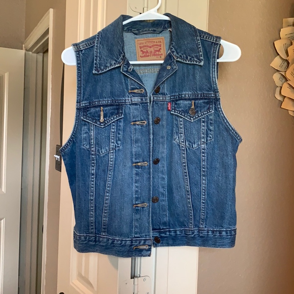Levi’s denim vest